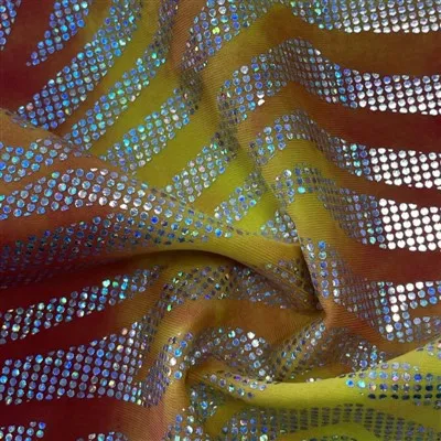 Hur gör man växttryckta tyger mer fläckbeständiga?